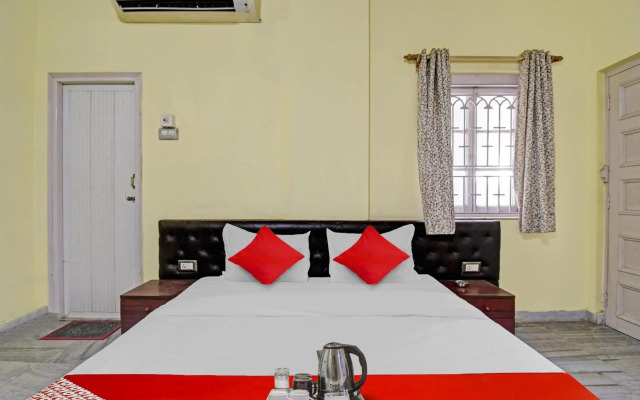 OYO Flagship 70388 R A Homestay