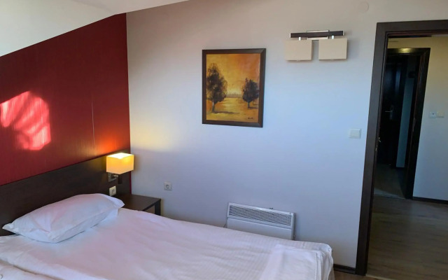 Apartments in Alexander complex