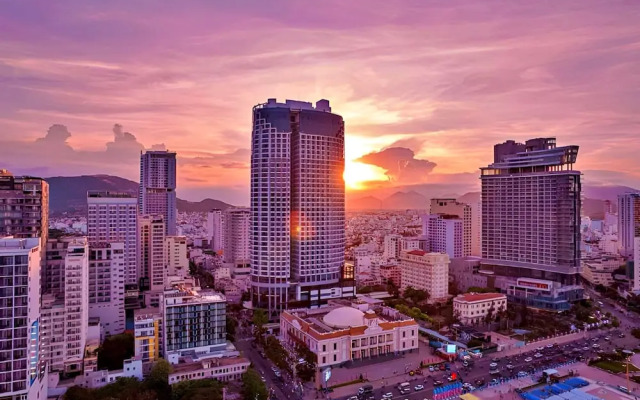 S79 Business Suite Panorama Residence