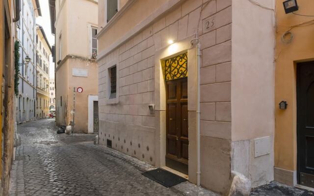 Giglio in Roma With 1 Bedrooms and 1 Bathrooms