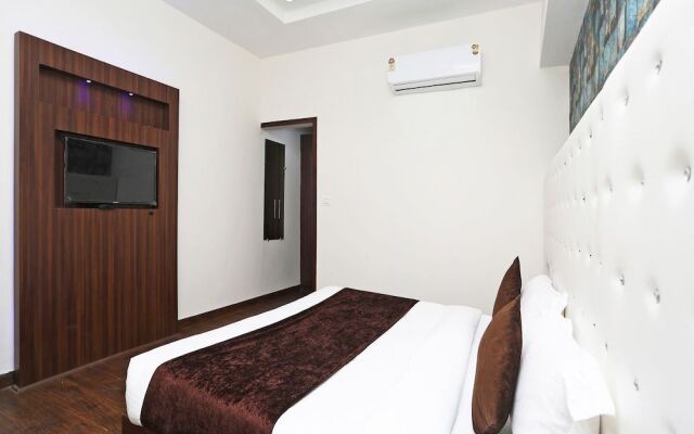 OYO 2616 Hotel Golden Sand