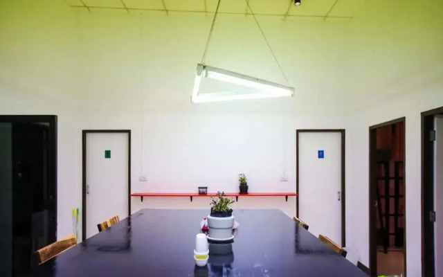 Green Book House - Hostel