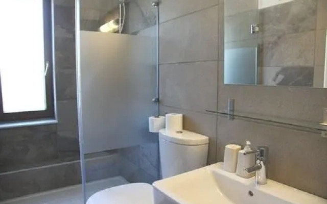 Platanofylla Studios & Apartments