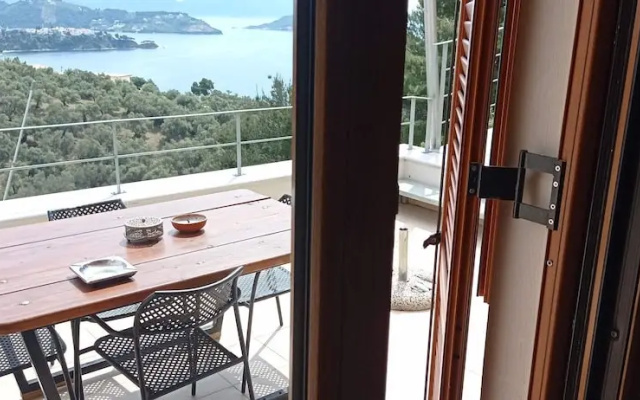 Europa,2br,2bth Villa With Private Pool And Stunning Sea Views