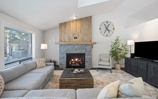 4 Mugho 3 Bedroom Home by RedAwning