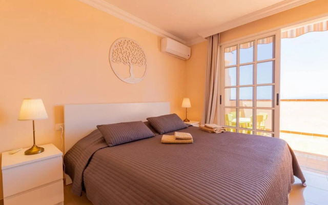 Oceanview Penthouse With Jacuzzi by DreamHomesTenerife