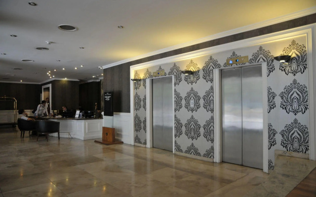 Amerian Cordoba Park Hotel