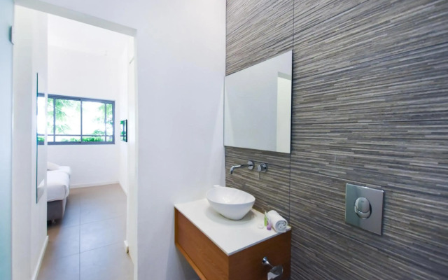 Magic Lily by HolyGuest