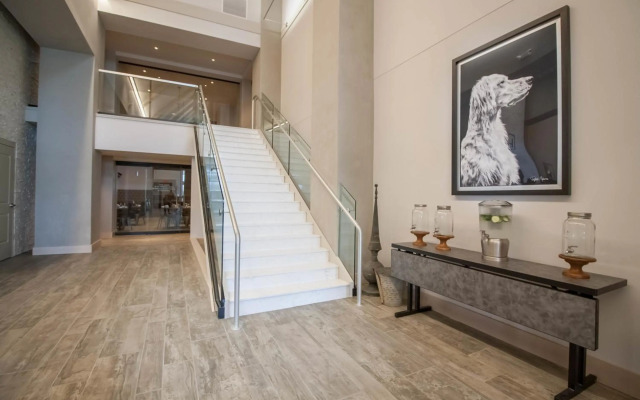Hotel Renovo Des Moines Urbandale,Tapestry Collection Hilton
