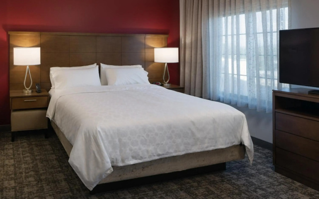 Staybridge Suites Phoenix - Biltmore Area by IHG