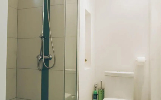 Central Old City Apartment