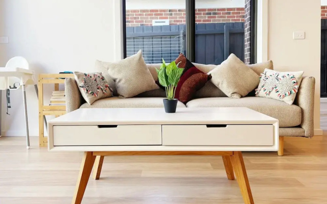 Casey Green Townhouse by GoodLive