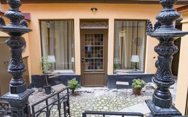 Cute Studio Apartment in Old Town