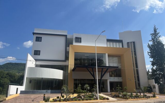 Hotel Cinco Diamantes