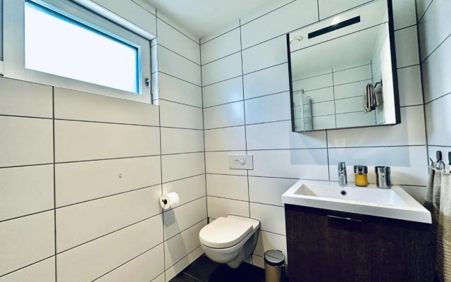 ZIMMERzuVERMIETEN in Deitingen Tiny House