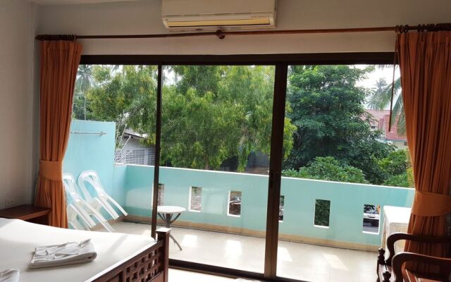 Holiday Guesthouse