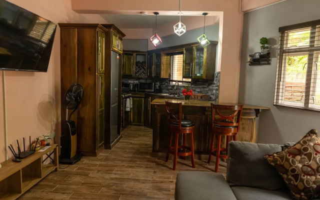 Topaz Apartment Villa - Mountain View