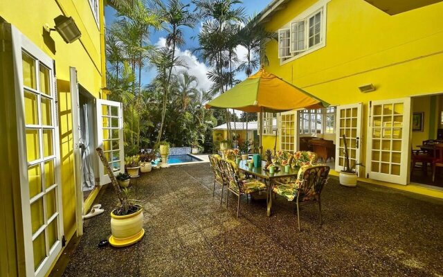 Luxury 5-bed Villa in Tobago The Big Yellow House