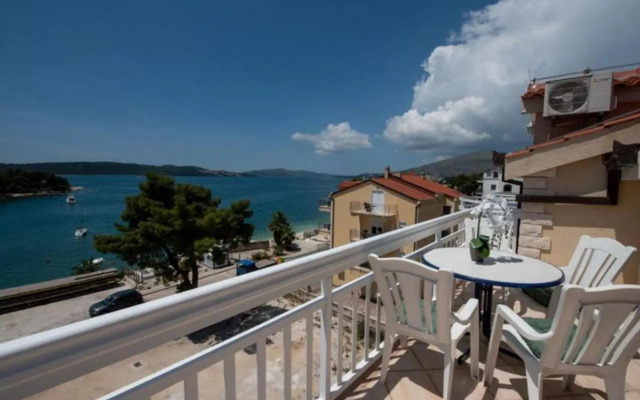 Apartman Tomi Trogir