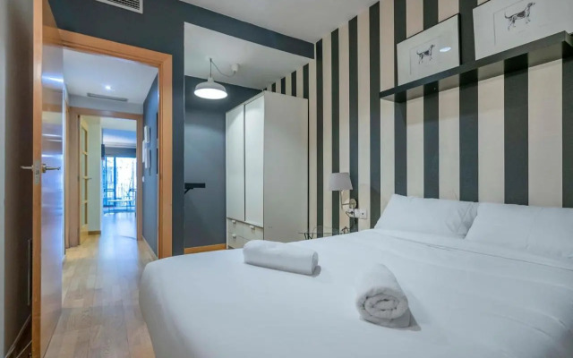 Modern and bright apartment in Eixample 2-2