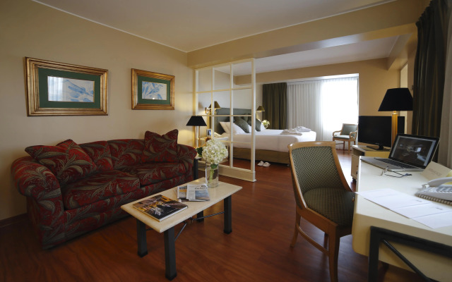 Suites del Bosque Hotel