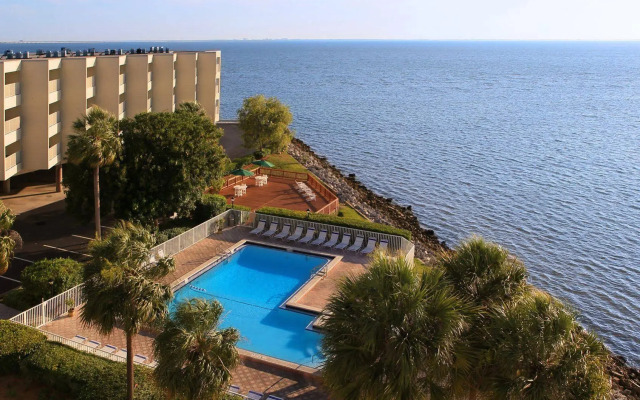 Sailport Waterfront Suites