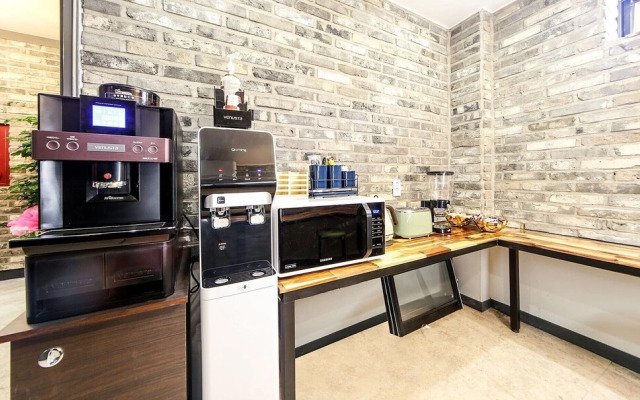 Masan First Class Hotel