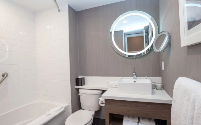 Sandman Signature St. John's Hotel