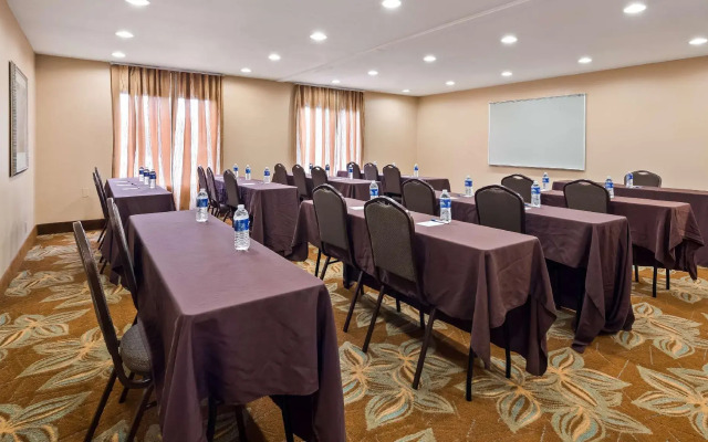 Best Western PLUS Executive Hotel