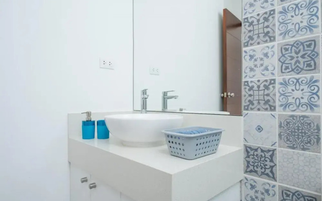 Modern 1 BR Barranco Apartment High Floor