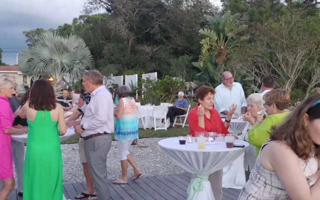 Paradise Cove at Lemon Bay