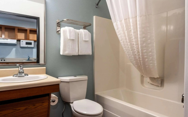 WoodSpring Suites Greenville Central I-85