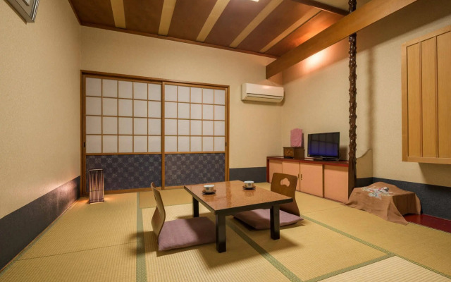 Bansuitei Ikoiso Ryokan
