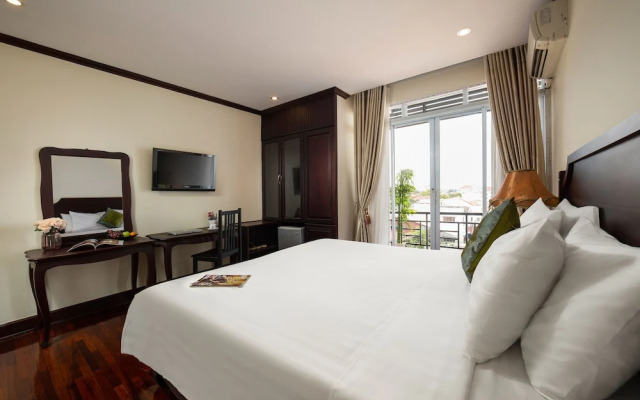 MK Royal Hotel