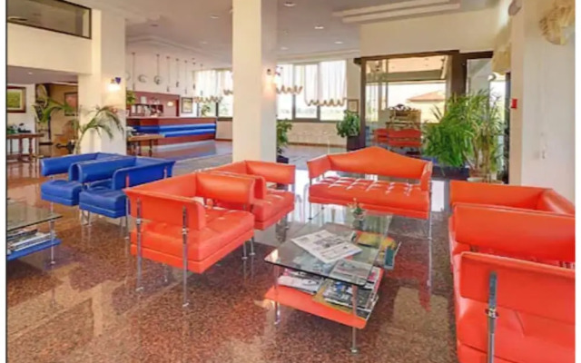 Recina Hotel