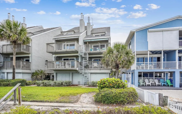 Pelican Pointe 2A