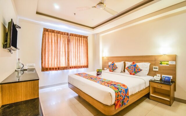 Fabhotel Prime Royal Castle