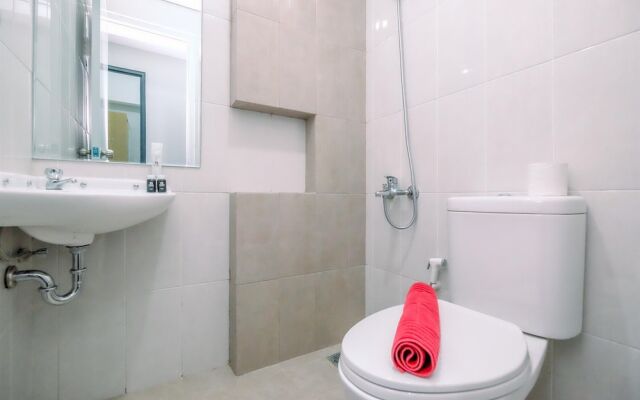 Well Furnished And Comfy 2Br At Royal Heights Apartment