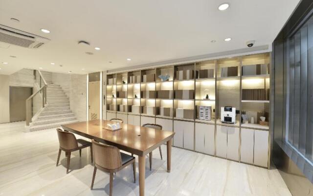 Ji Hotel Shanghai Caohejing Lotus Road