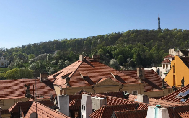 Residence Thunovska 19