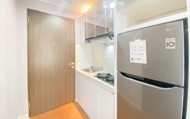 Good Deal And Comfy Studio Transpark Cibubur Apartment