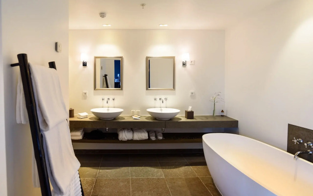 Nimb Hotel
