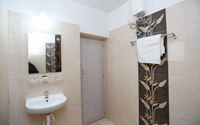 Hotel Parbati International