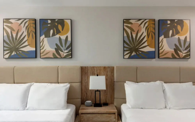 The Wave at Marblehead