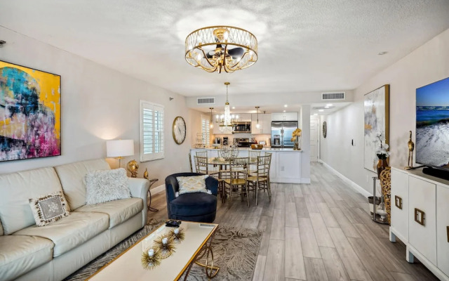 Pelican Pointe 5B