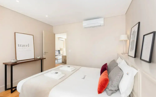 Liiiving In Porto  Luxury Boutique Apart