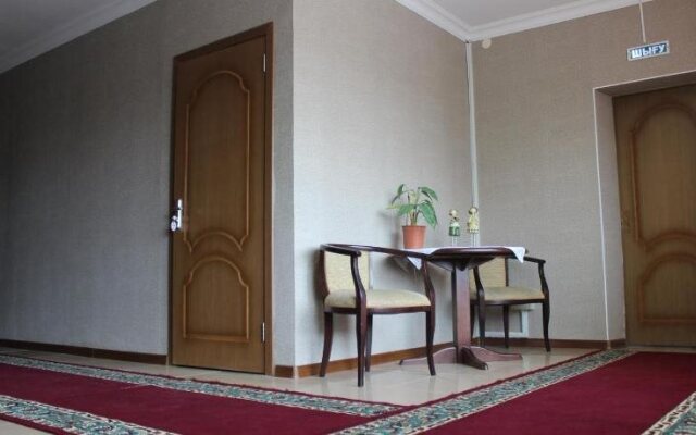 Azamat Hotel