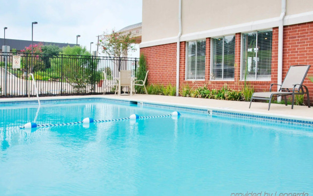 Holiday Inn Express Hotel & Suites Livingston by IHG