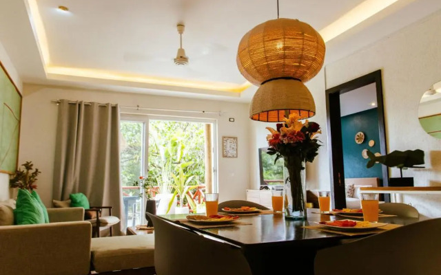 Pajaro de Fuego, Chelsea's Luxury Units