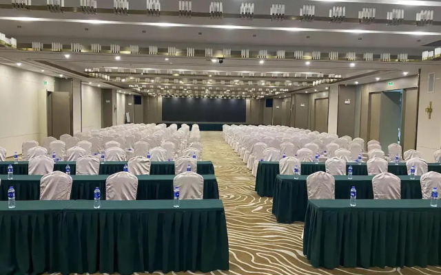 ECHARM PLUS Hotel Smart New City Branch